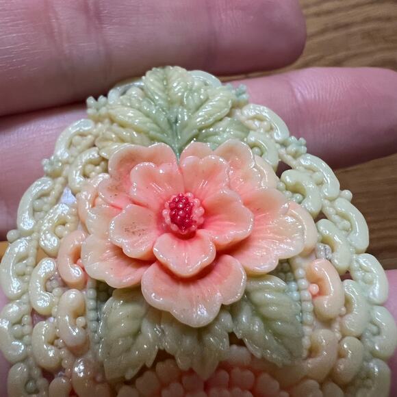 Vintage Filigree Celluloid Floral Brooch Lapel Pin Bouquet Hand Painted Carved - Picture 8 of 8